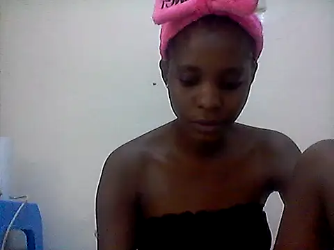 Snapshot of Sweetpother chatting on July 24, 2026, 8:16 pm Sweetpother online show from July 24, 2026, 8:16 pm