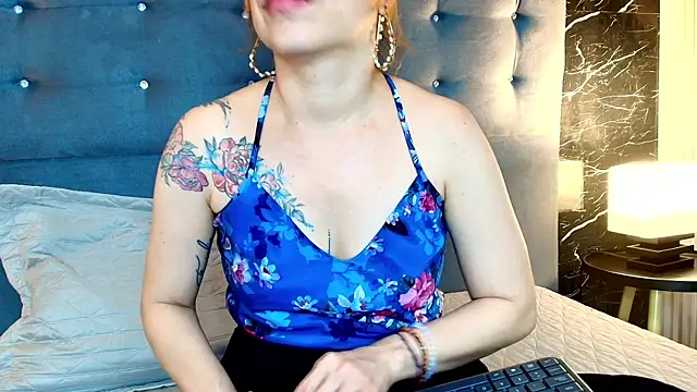 Snapshot of Lilith_Snoop chatting on June 21, 2026, 2:23 pm Lilith Snoop online show from June 21, 2026, 2:23 pm