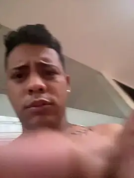 Snapshot of Alejandro_and_Deiby chatting on July 5, 2026, 10:33 am Alejandro and Deiby online show from July 5, 2026, 10:33 am
