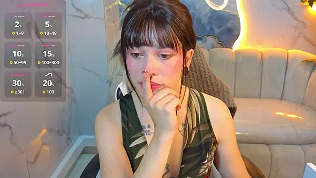 Snapshot of Lily_Tx chatting on July 18, 2026, 12:47 pm Lily Tx online show from July 18, 2026, 12:47 pm