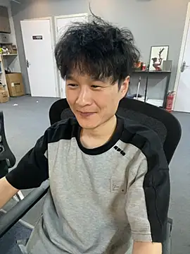 xiaowu01 online show from June 11, 2026, 5:21 pm
