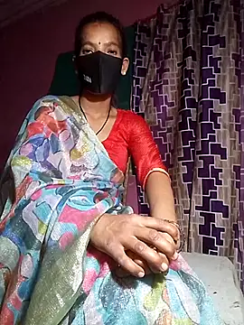 Snapshot of Desi_madamm chatting on June 23, 2026, 6:11 am Desi madamm online show from June 23, 2026, 6:11 am