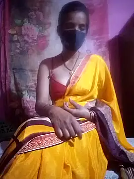 Snapshot of Desi_madamm chatting on July 1, 2026, 5:35 pm Desi madamm online show from July 1, 2026, 5:35 pm