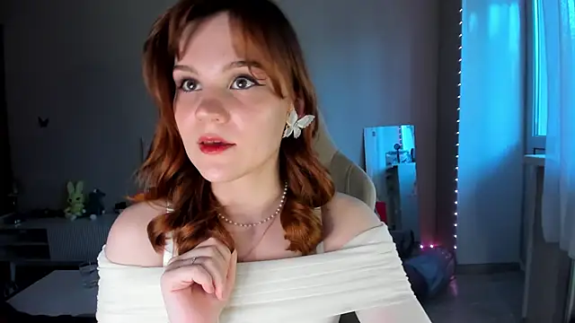 Snapshot of amelia_braun chatting on June 18, 2026, 1:15 am amelia braun online show from June 18, 2026, 1:15 am