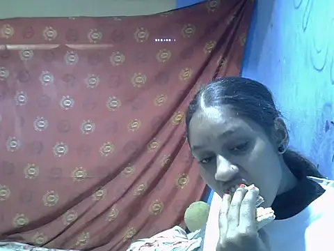 Snapshot of indianbeauty980 chatting on July 25, 2026, 1:39 pm indianbeauty980 online show from July 25, 2026, 1:39 pm
