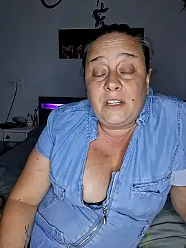 Madame100E online show from July 2, 2026, 10:49 pm
