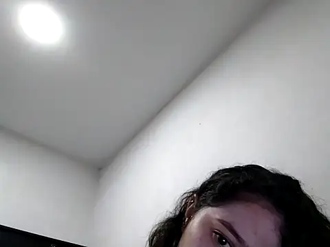 aisha duque  online show from July 25, 2026, 11:44 pm