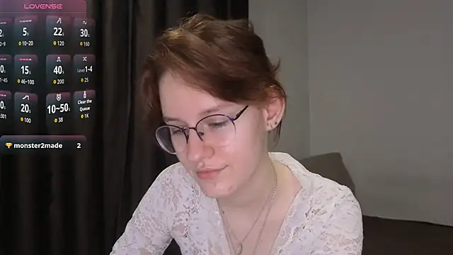 Snapshot of PliantMissus chatting on June 24, 2026, 6:28 pm PliantMissus online show from June 24, 2026, 6:28 pm