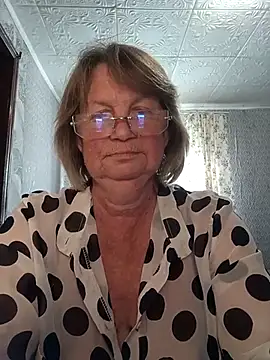 MilashkaCutie50 online show from July 29, 2026, 4:33 am