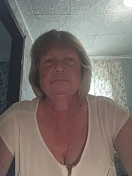 MilashkaCutie50 online show from June 25, 2026, 3:15 am