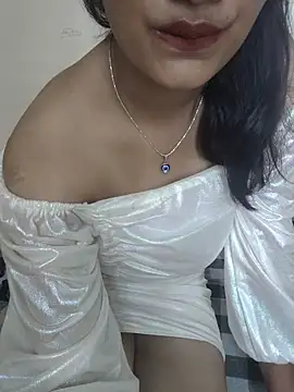 Ritika jha01 online show from July 14, 2026, 11:05 am
