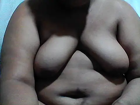 Angelsweee online show from June 18, 2026, 6:35 pm