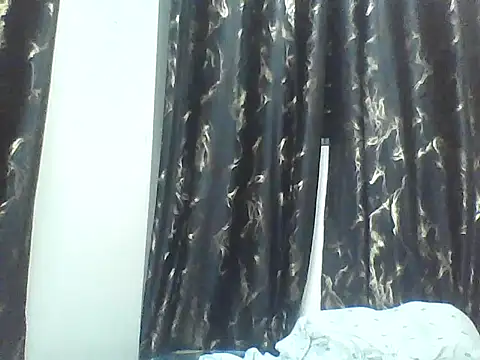 Snapshot of Amaliana_ chatting on June 15, 2026, 2:34 am Amaliana online show from June 15, 2026, 2:34 am