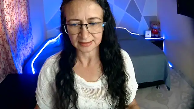 Snapshot of Ana_Flakita chatting on July 27, 2026, 9:11 pm Ana Flakita online show from July 27, 2026, 9:11 pm