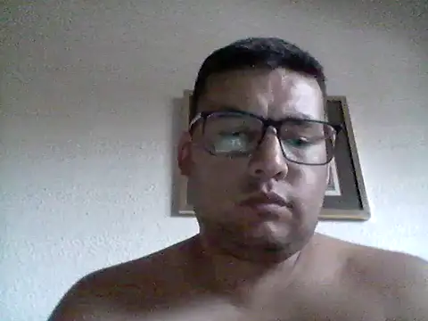 Snapshot of Levitery chatting on June 17, 2026, 7:52 am Levitery online show from June 17, 2026, 7:52 am