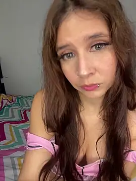 Snapshot of sweetgirl_15 chatting on July 12, 2026, 10:10 pm sweetgirl 15 online show from July 12, 2026, 10:10 pm
