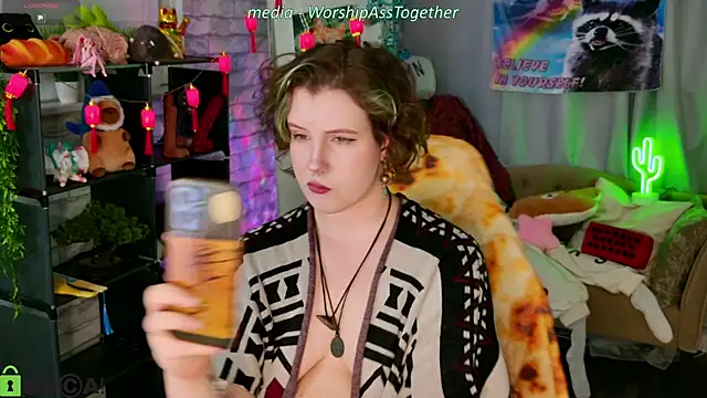 Candy-yeah online show from July 14, 2026, 1:05 am
