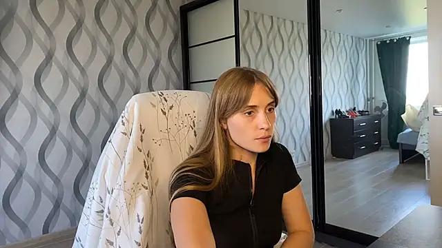 Miss Luna meow online show from July 14, 2026, 3:51 pm