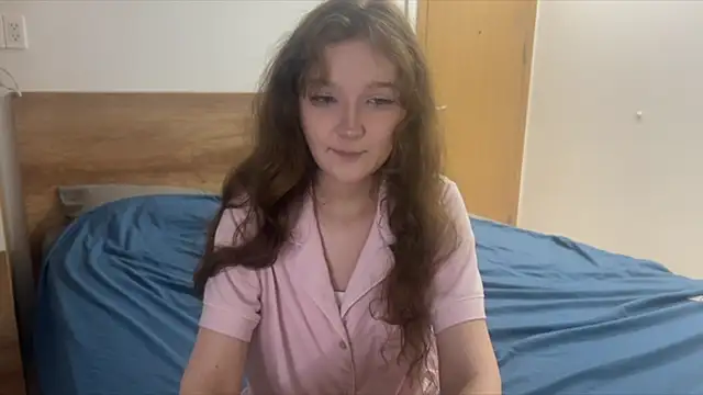 Snapshot of Ela_Wish chatting on June 25, 2026, 6:46 pm Ela Wish online show from June 25, 2026, 6:46 pm