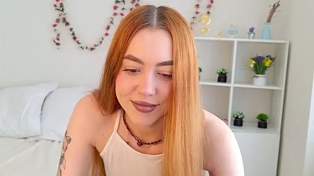 Snapshot of Mirabella_Flower chatting on July 20, 2026, 5:26 am Mirabella Flower online show from July 20, 2026, 5:26 am