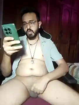 freakkydessi online show from June 21, 2026, 6:57 pm