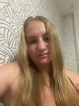 Snapshot of Emilia_ki chatting on July 3, 2026, 8:15 pm Emilia ki online show from July 3, 2026, 8:15 pm