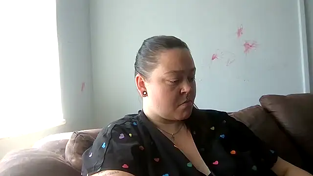 MysteriousAlaya online show from July 16, 2026, 1:19 pm