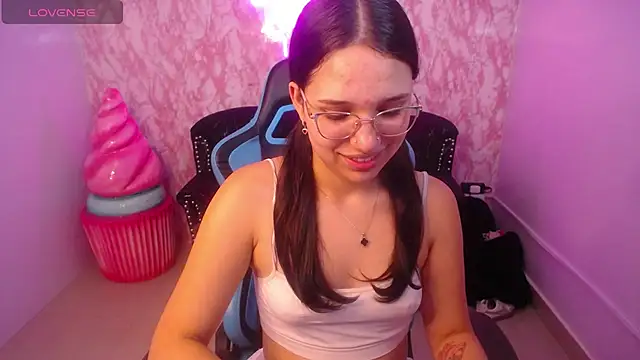 Snapshot of Lia_Rose_ch chatting on July 10, 2026, 3:06 am Lia Rose ch online show from July 10, 2026, 3:06 am