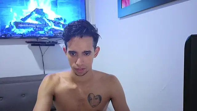 alexandro260 online show from July 6, 2026, 6:31 am