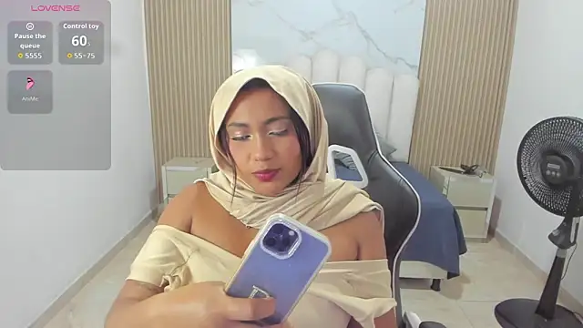 Snapshot of Maissa_nakier chatting on June 22, 2026, 1:44 am Maissa nakier online show from June 22, 2026, 1:44 am
