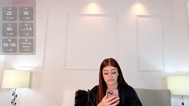 Snapshot of Olivia_flamme chatting on July 26, 2026, 11:39 am Olivia flamme online show from July 26, 2026, 11:39 am