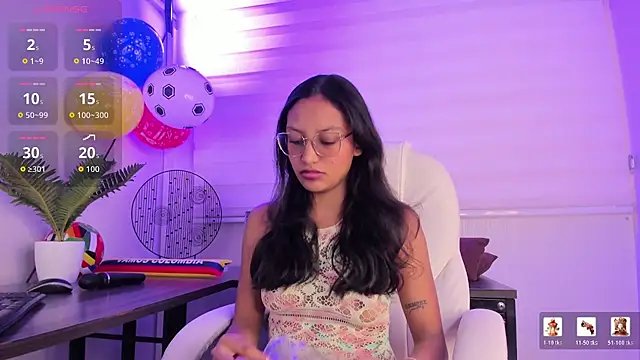 emma brooks  online show from June 26, 2026, 8:03 pm