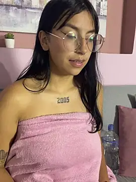 GabyLopez Pink online show from July 28, 2026, 11:17 am