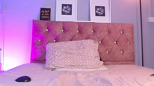 vivirouse online show from July 11, 2026, 7:03 pm