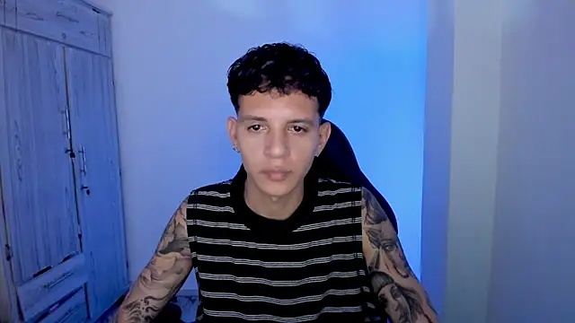 tylerrnova online show from June 30, 2026, 4:01 am