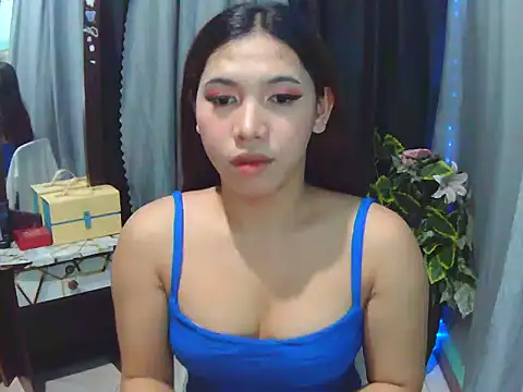 Snapshot of XCalixa chatting on July 14, 2026, 5:08 pm XCalixa online show from July 14, 2026, 5:08 pm