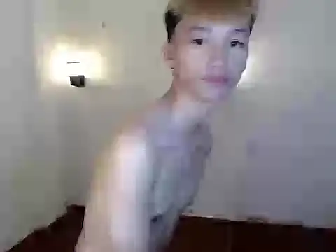 Fem phiLboy69 online show from June 18, 2026, 1:16 pm