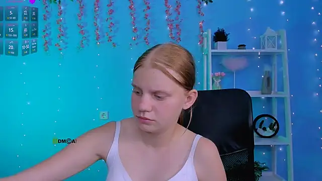 Snapshot of bella_sky11 chatting on July 14, 2026, 2:05 am bella sky11 online show from July 14, 2026, 2:05 am