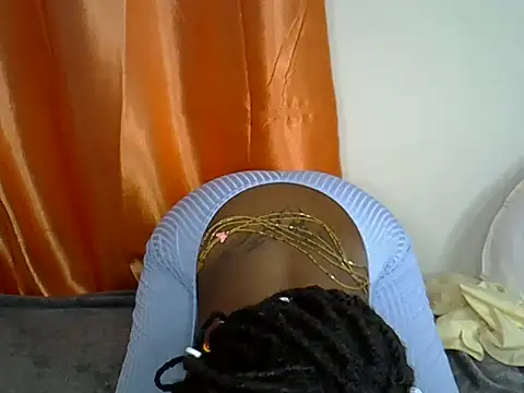 Curvydollyy online show from July 18, 2026, 3:42 pm