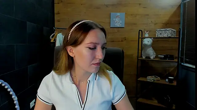 LisaaJackson online show from July 1, 2026, 12:16 pm