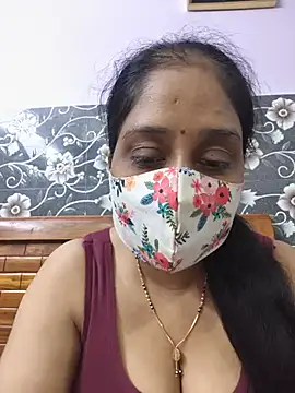Snapshot of Garimaa_Cherry chatting on August 6, 2026, 6:58 pm Garimaa Cherry online show from August 6, 2026, 6:58 pm