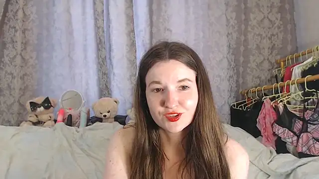 Snapshot of ChloeBrooklyn chatting on June 19, 2026, 9:15 am ChloeBrooklyn online show from June 19, 2026, 9:15 am