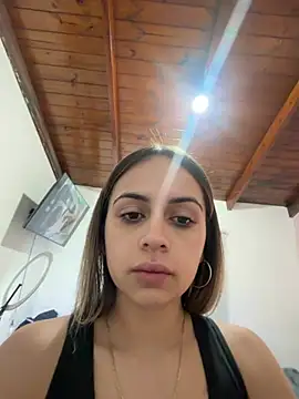 Snapshot of selina-sky chatting on July 14, 2026, 2:01 pm selina-sky online show from July 14, 2026, 2:01 pm
