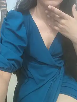 sushmita0 online show from July 15, 2026, 2:57 pm