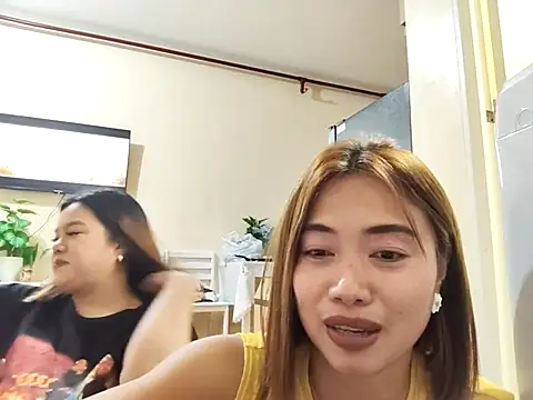 Snapshot of missceexx chatting on August 1, 2026, 5:11 pm missceexx online show from August 1, 2026, 5:11 pm