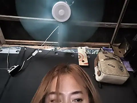 Snapshot of missceexx chatting on July 20, 2026, 4:53 am missceexx online show from July 20, 2026, 4:53 am