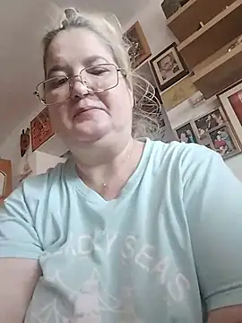 Snapshot of BlondeRose3 chatting on June 20, 2026, 8:41 am BlondeRose3 online show from June 20, 2026, 8:41 am