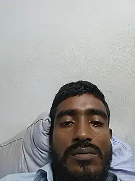 romjan23231 online show from June 19, 2026, 7:47 am