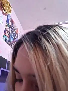 Snapshot of Honeycitabomnita chatting on June 20, 2026, 11:54 pm Honeycitabomnita online show from June 20, 2026, 11:54 pm