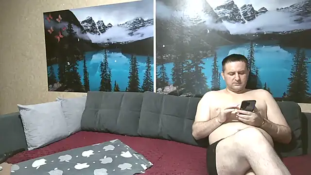 Snapshot of BiManKleo chatting on July 3, 2026, 7:48 am BiManKleo online show from July 3, 2026, 7:48 am